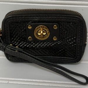 MARC JACOBS Totally Turnlock Gray Patent Leather Small Card Coin Wristlet Wallet